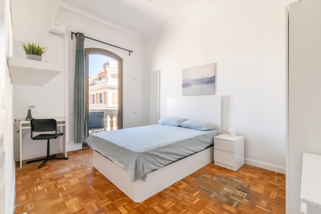 Balmes Private Rooms Barcelona Exterior foto