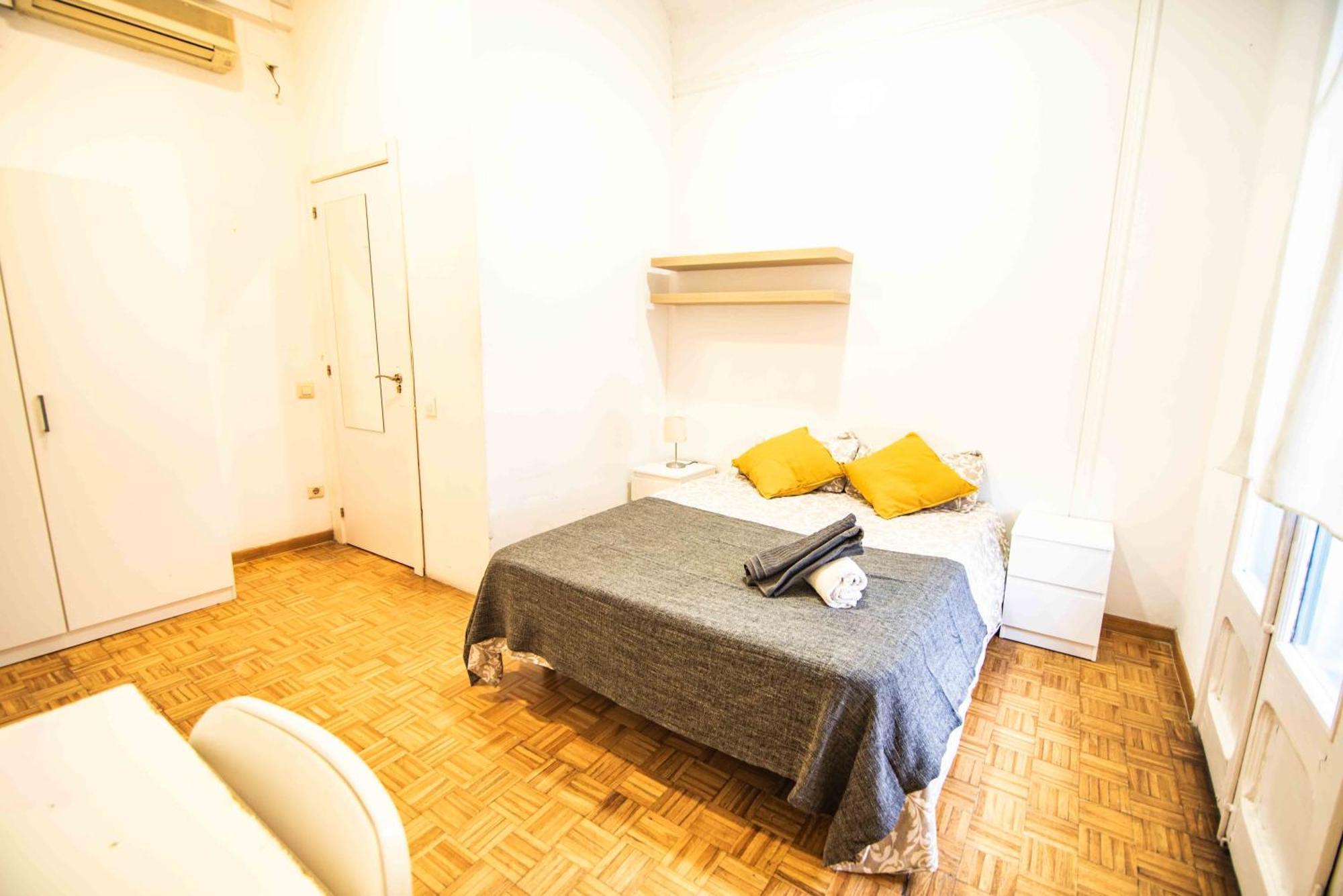 Balmes Private Rooms Barcelona Exterior foto
